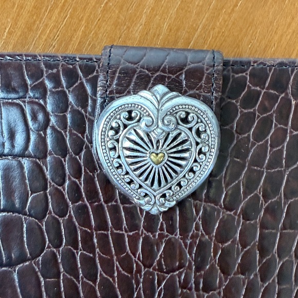 Vintage Brighton Brown Crocodile Embossed Wallet with silver heart clasp - Picture 3 of 13